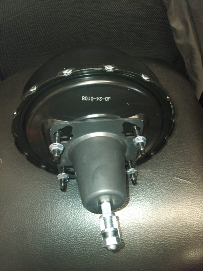 Toyota Hilux KZTE Brake Booster