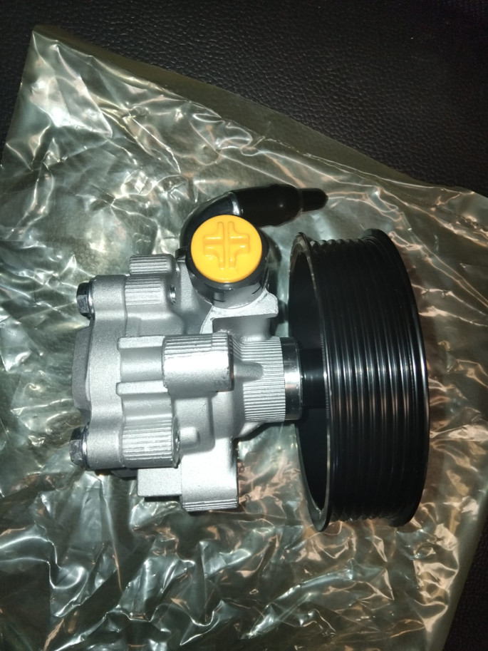 Toyota Hilux Fortuner GD6 2.4 2.8 Power Steering pump